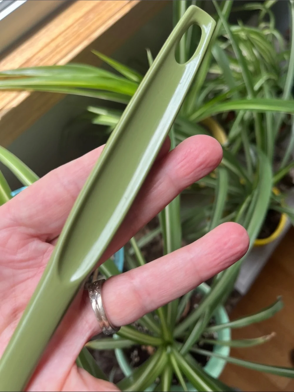Vtg FOLEY Nylon 11” Serving Spoon AVOCADO GREEN Retro Kitchen Utensil 70s MCM